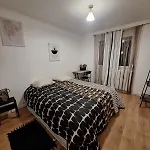 Large 3 Bedroom Cozy 公寓