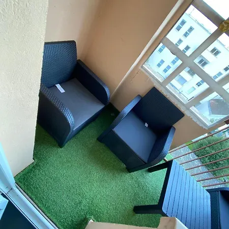 Apartment Large 3 Bedroom Cozy *
