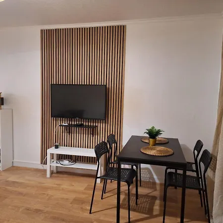 Large 3 Bedroom Cozy * 디종