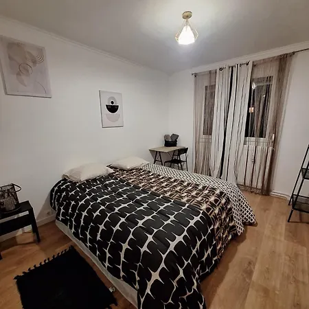 Large 3 Bedroom Cozy 公寓