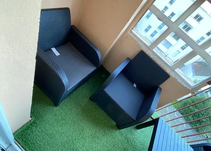 아파트 Large 3 Bedroom Cozy *